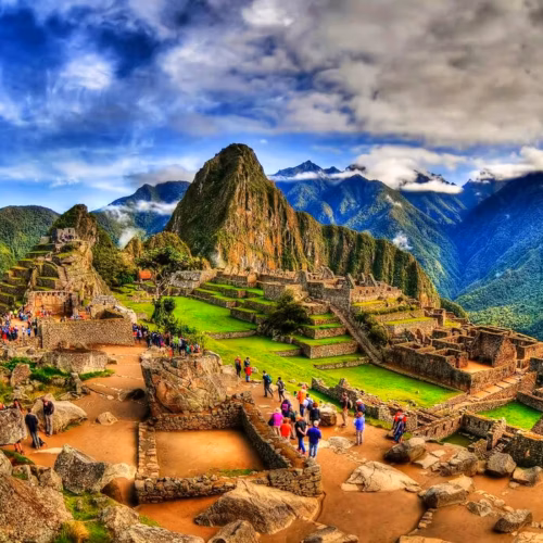 tourists_in_machu_picchu-500x500 tourists_in_machu_picchu-500x500