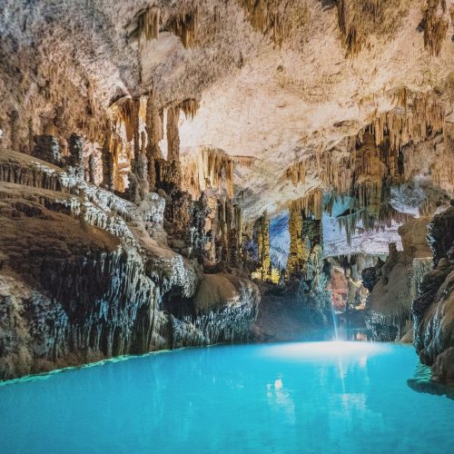 JEITA-Grotto_edited_edited-500x500 JEITA-Grotto_edited_edited-500x500