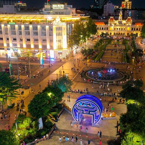 Nguyen-Hue-Walking-Street-3-500x500 Nguyen-Hue-Walking-Street-3-500x500